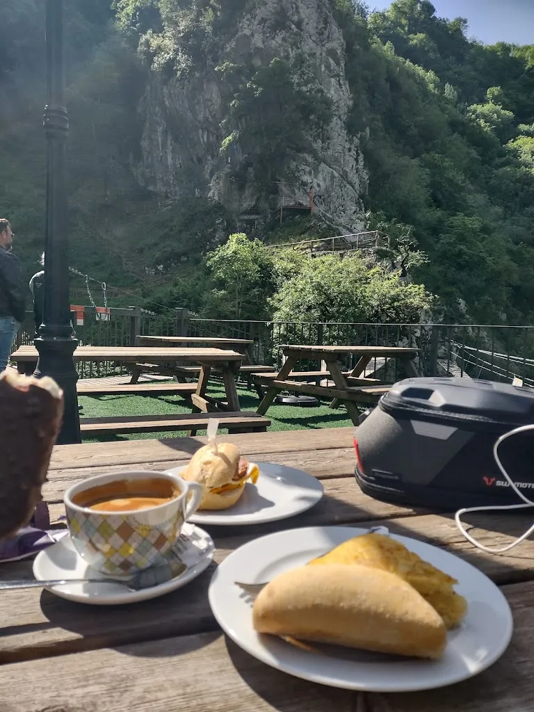 Restaurante El Desfiladero del Sella_Amieva_slider_image_2