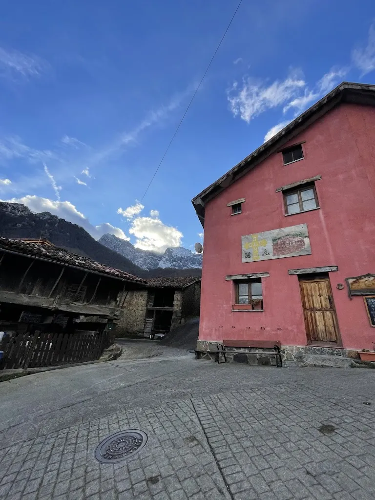 Tamara Argüello_Bar El Cascayu_Amieva_review