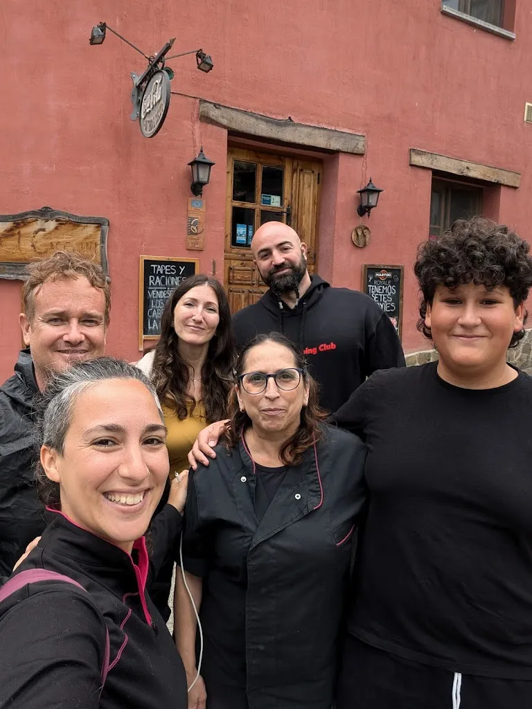 Helena Moreno Chacon_Bar El Cascayu_Amieva_review