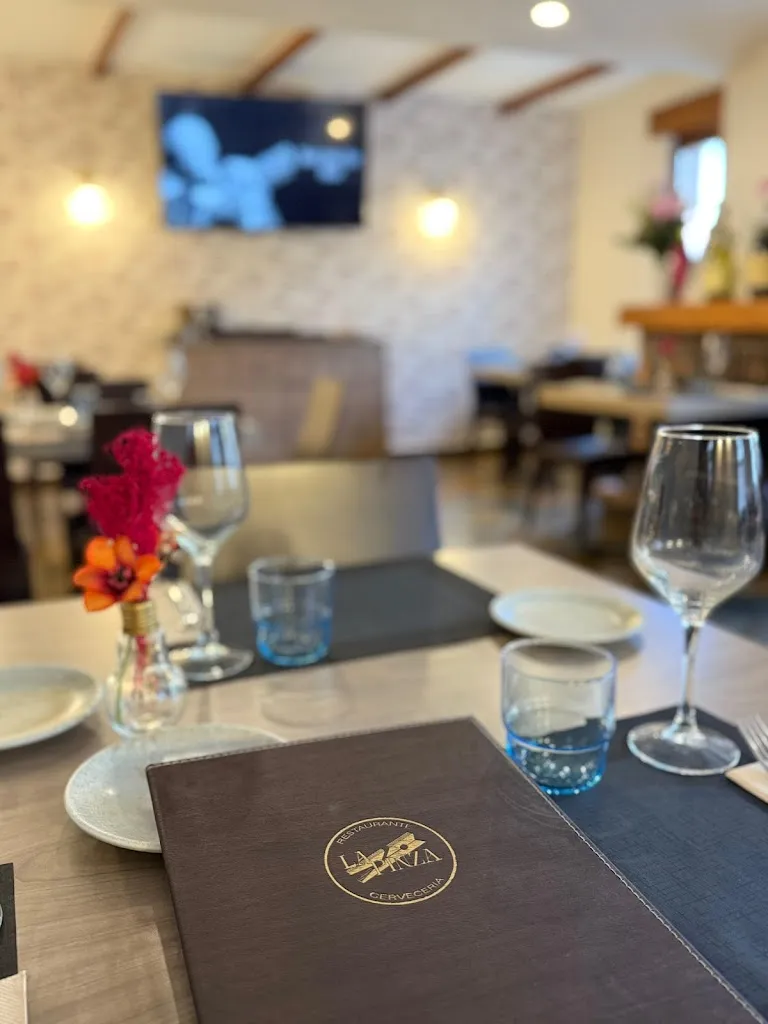 La Pinza Cervecería-Restaurante_Amieva_slider_image_1