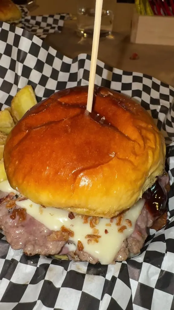 Hamburguesería La Ruta_Amieva_slider_image_2