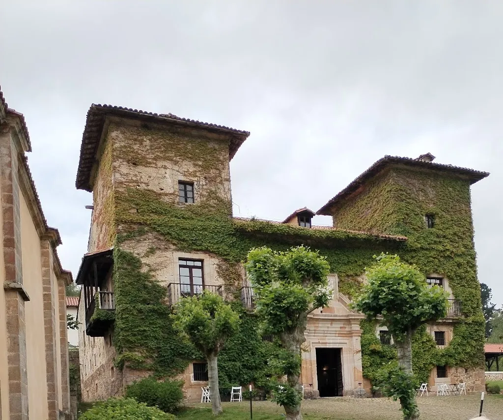 guillermo menendez canal_Palacio del Marqués de Casa Estrada_Bimenes_Bewertung