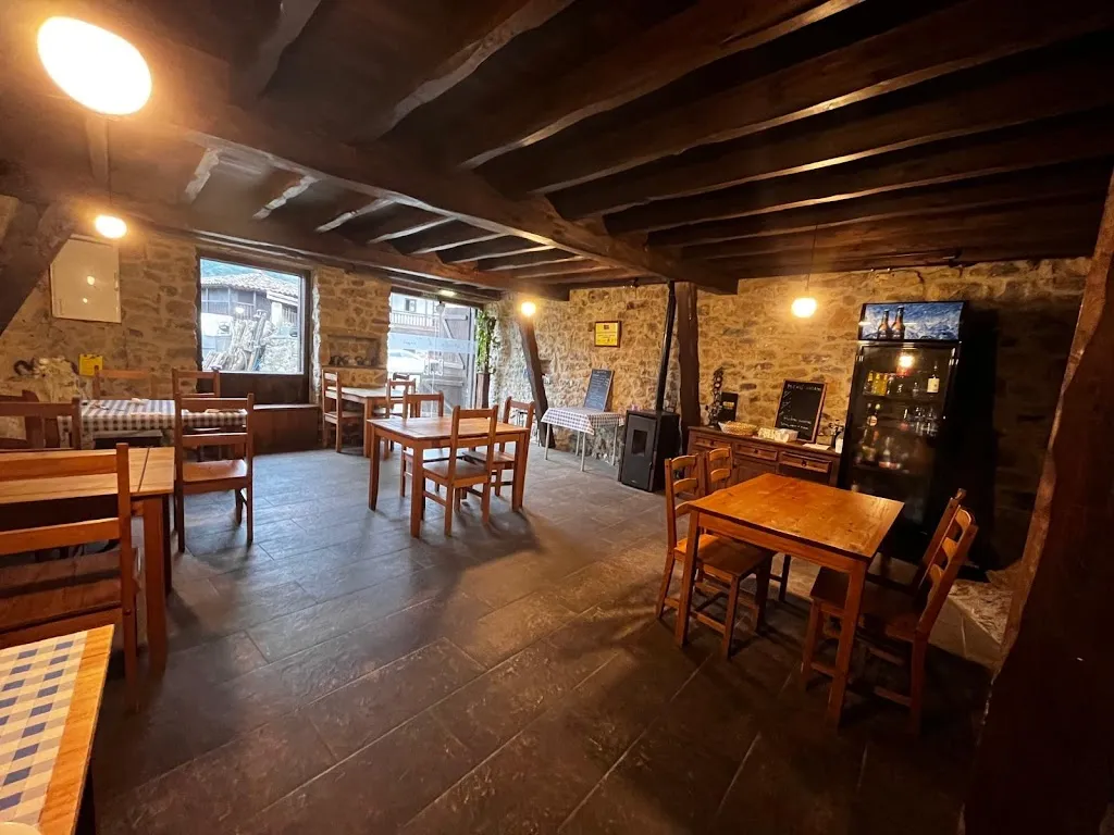 El Corralín de Campanal restaurant in Bimenes