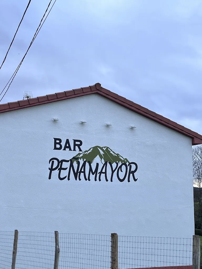 Irene Toledano Campos_Bar Peñamayor_Bimenes_recensione