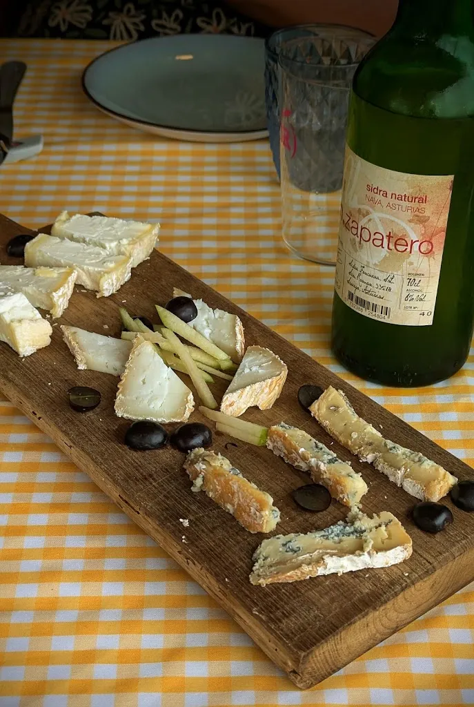 Paula_LR15- La Raiz 15 Casa de Comidas_Bimenes_review