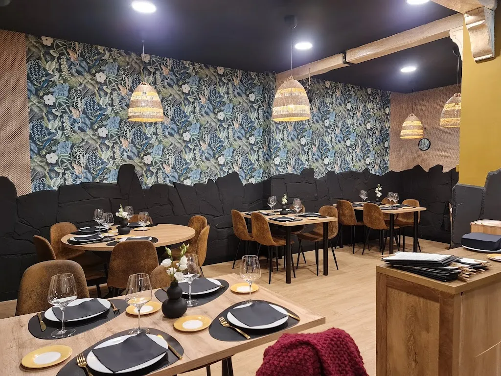 DI_FERENTE restaurant in Bimenes