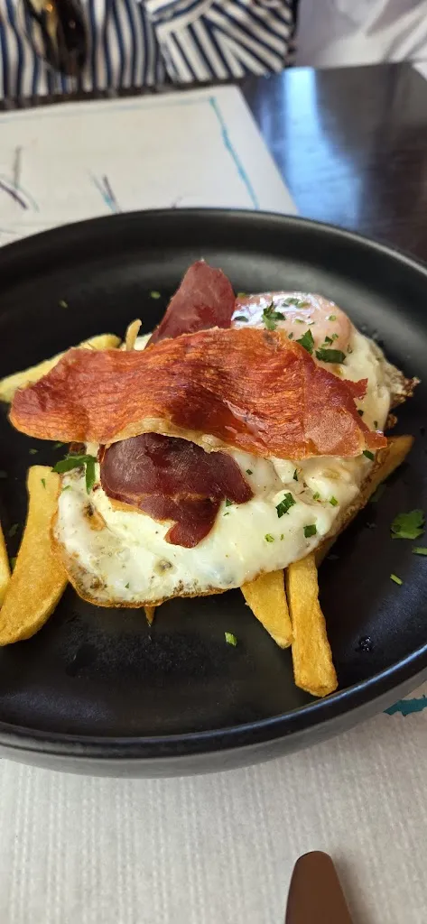 Maria Belén Ramos_MELAO_Carballo_review