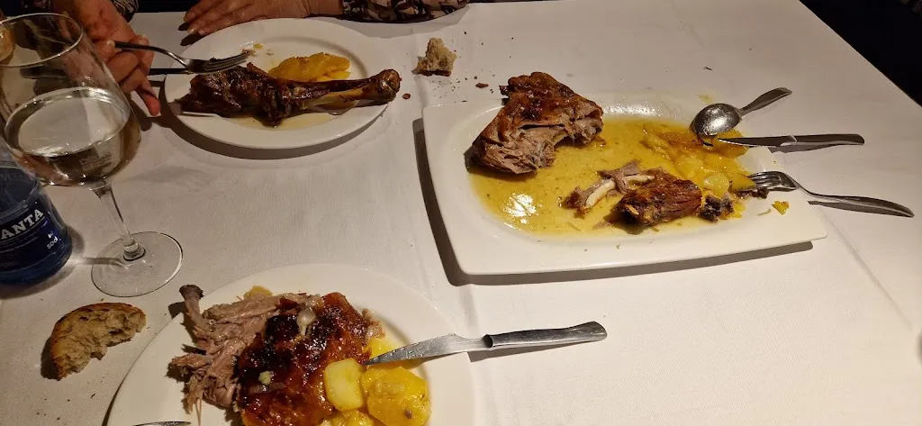 Menu_Restaurante Casa del Río_Cangas del Narcea_immagine_8