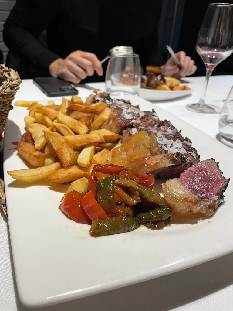 Ricardo Menchaca_Restaurante Casa del Río_Cangas del Narcea_recensione