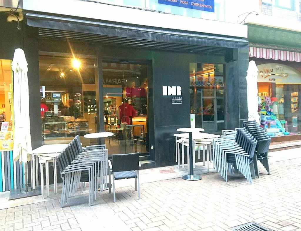 Restaurante Casa del Río restaurant in Cangas del Narcea