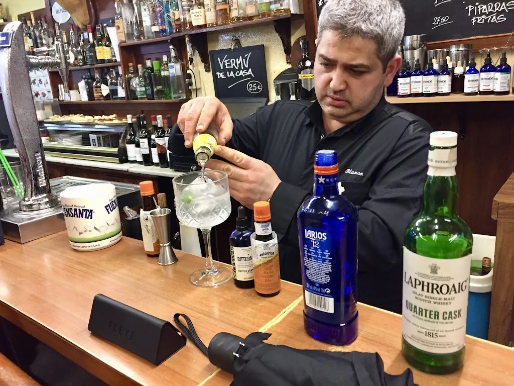 Mark McLaughlan_Bar Blanco Restaurante_Cangas del Narcea_review