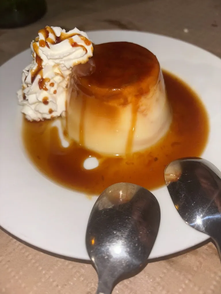 Natalia Gil Arteche_Café Madrid_Cangas del Narcea_review