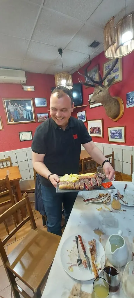 Bogdan Mutu_Sidrería Parrilla Suiss_Cangas del Narcea_review