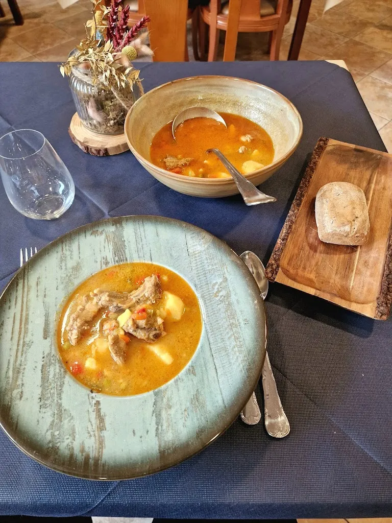 Casa Farruco restaurant in Cangas del Narcea