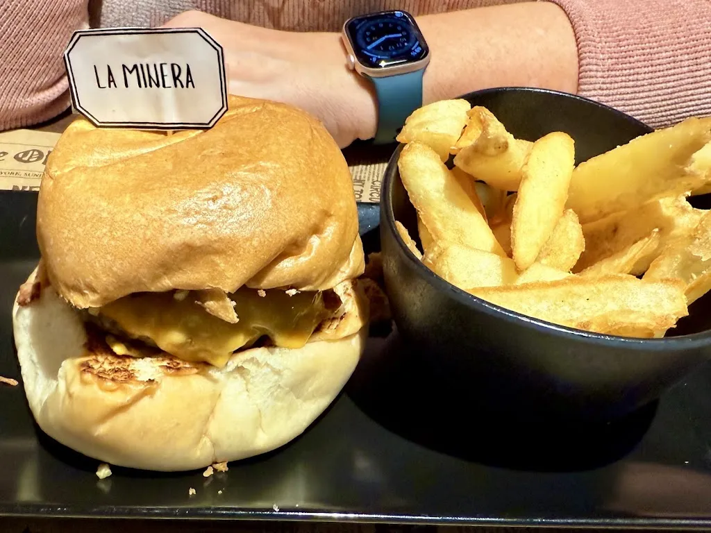 Menu_ES3 burger_Cangas del Narcea_image_5