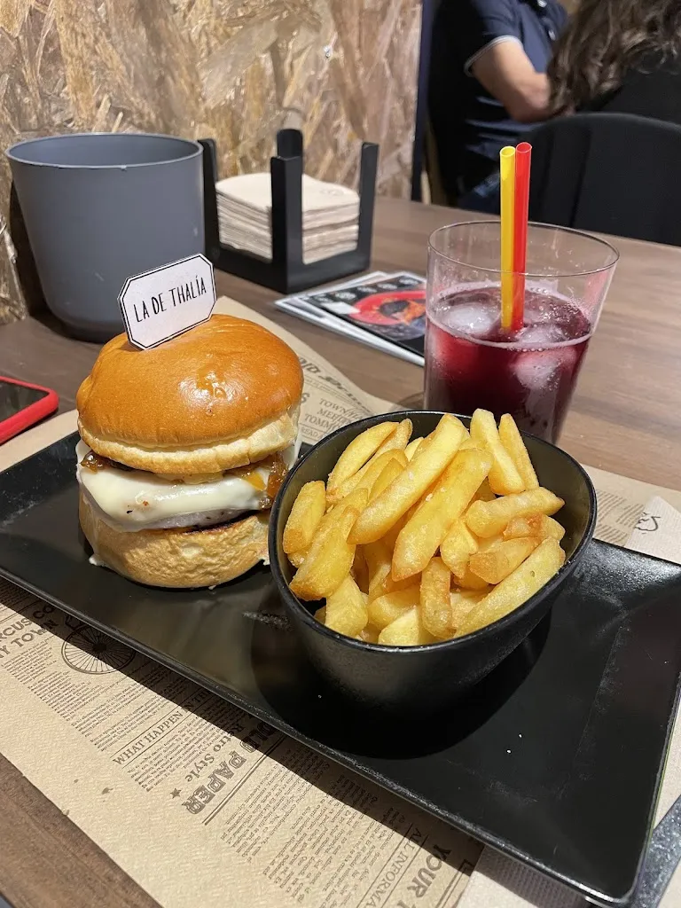 danny villarroel claros_ES3 burger_Cangas del Narcea_review