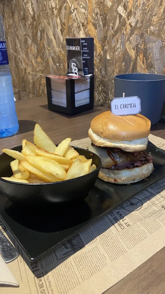 Ivanca Fdez Castaño_ES3 burger_Cangas del Narcea_review