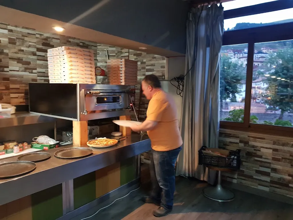 Pizzería Canto restaurant in Cangas del Narcea