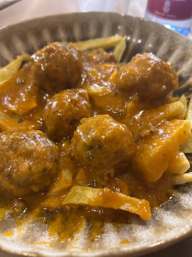 Paola Alvarez_Restaurante Del Río El Acebo_Cangas del Narcea_review