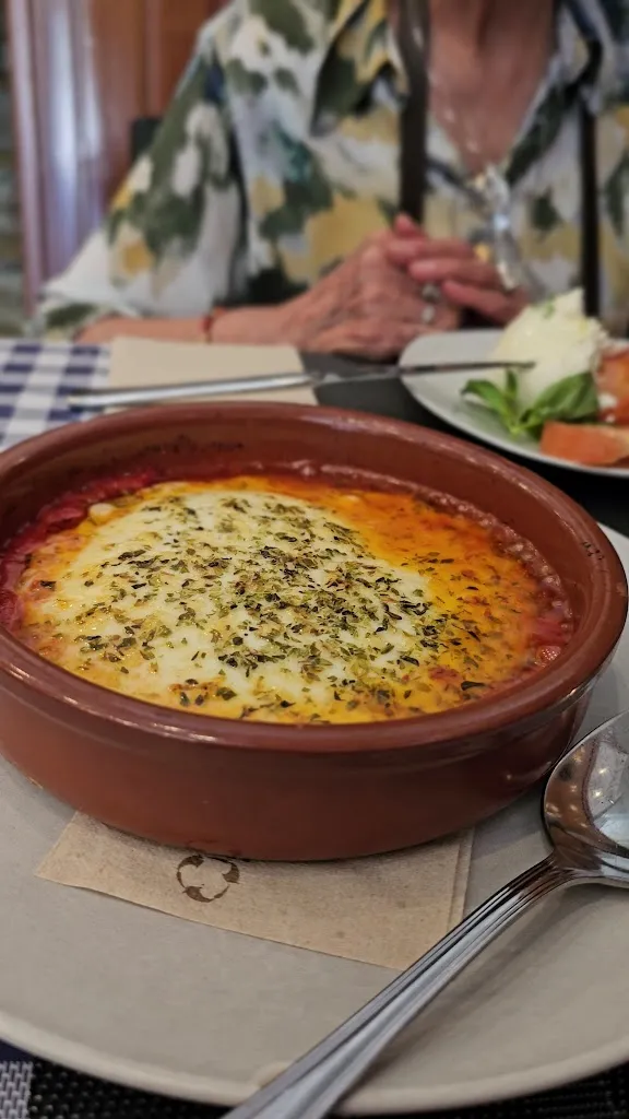 Piazza Castello - pizzeria, trattoria, bar_Caso_slider_image_2