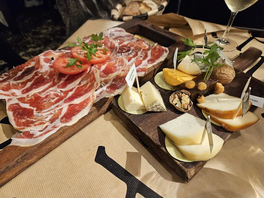 Sidrería Tierra Astur Avilés_Avilés_slider_image_3