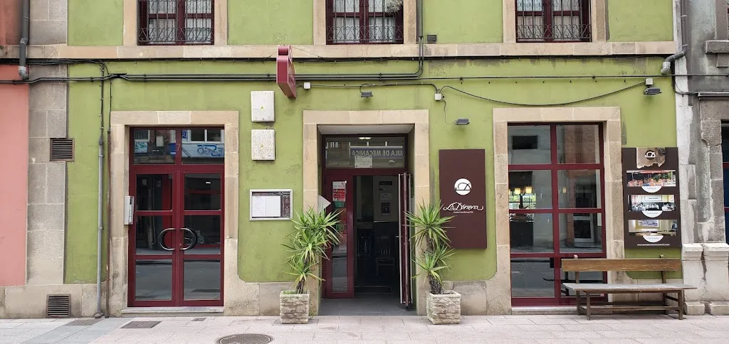 La Dársena restaurant in Avilés