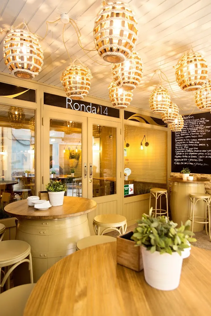 Ronda 14. Restaurante peruano fusión en Avilés restaurant in Avilés