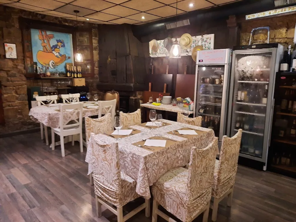 Punto de Encuentro La Madreña restaurant in Avilés