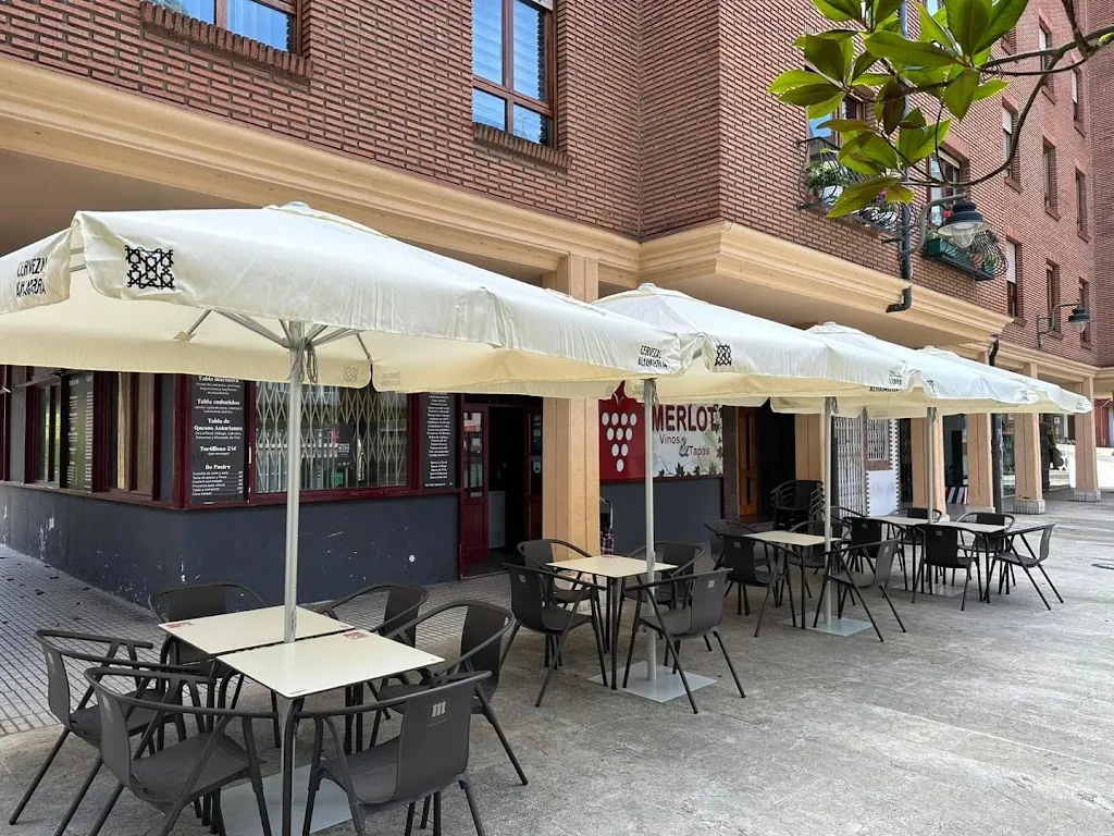 MERLOT tapas_Avilés_slider_image_1