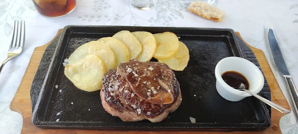 Andrew Dalby_GastroPub Plazas_Avilés_review