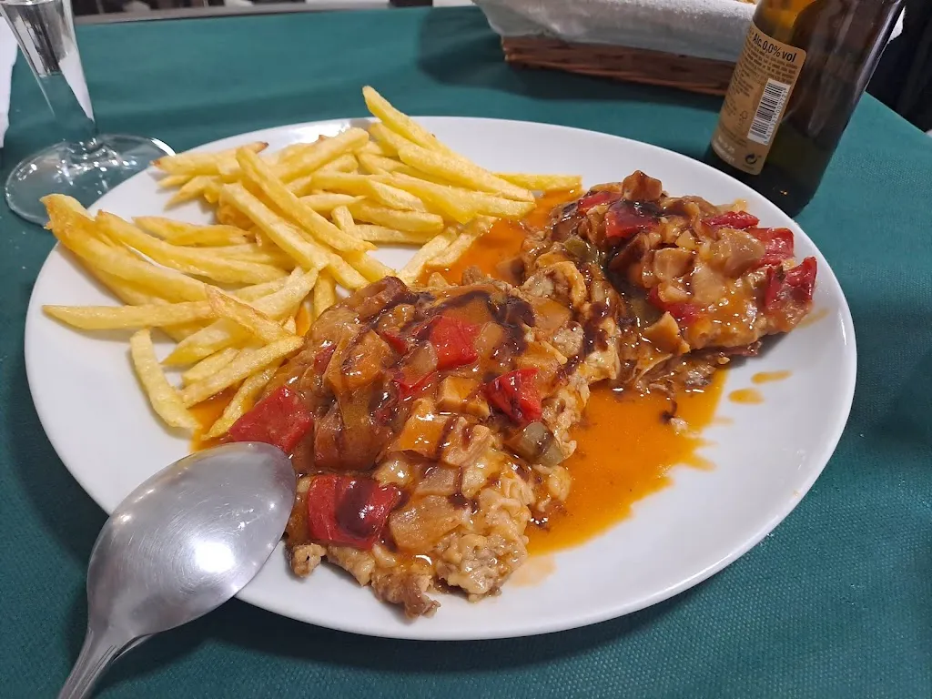 Maribel Ruiz_Bar Vieques_Avilés_review