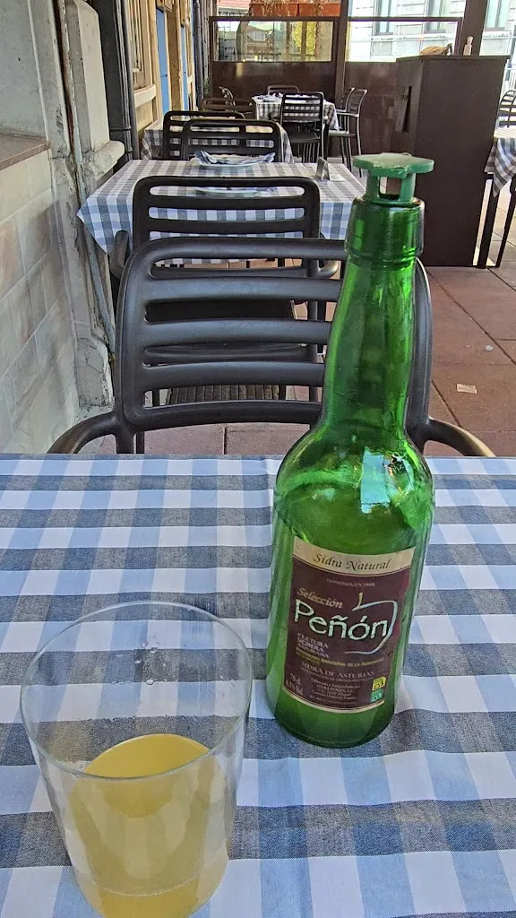 Restaurante La Botella_Avilés_slider_image_2