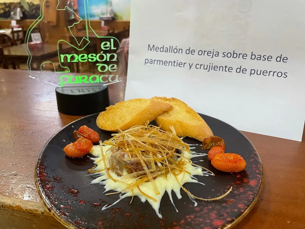 MESON DE FURACU restaurant in Avilés