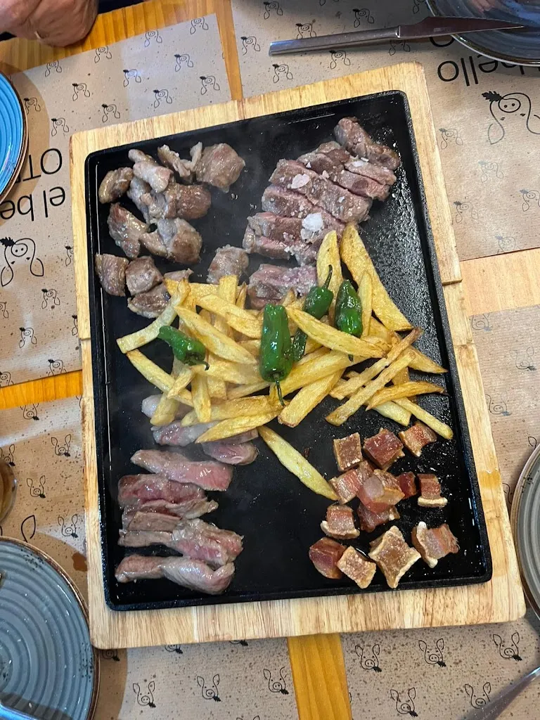 Francisco Martínez_El bello Otero_Avilés_review