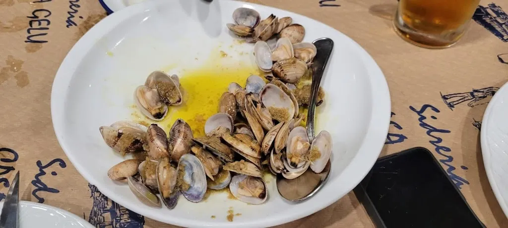 Hugo_Casa Gelu_Avilés_recensione