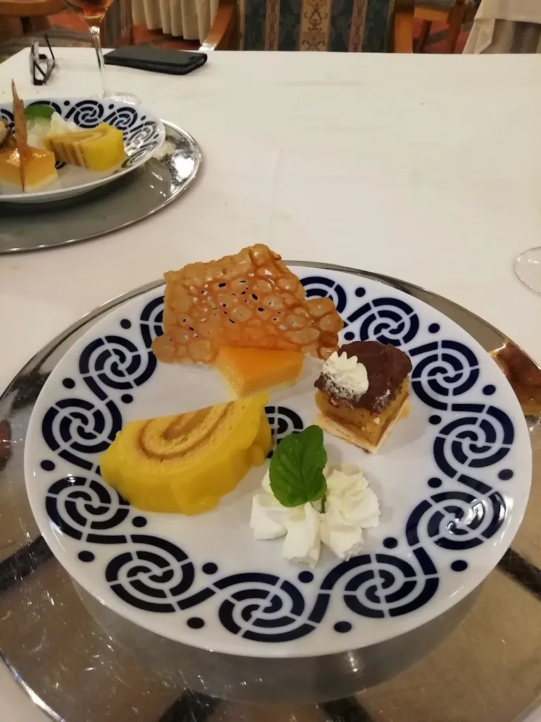 Mynhardt Potgieter_Complejo Peñamar_Castropol_review