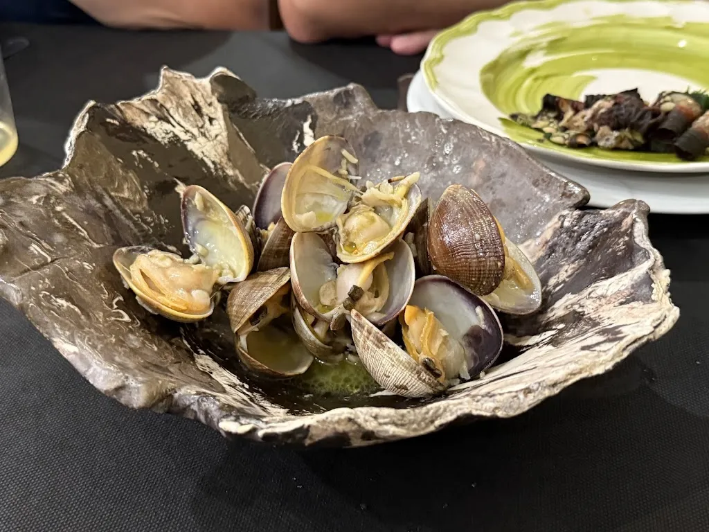 Juan Antuña Cerredo_Restaurante Mesón del Mar La Arisueña_Carreño_review