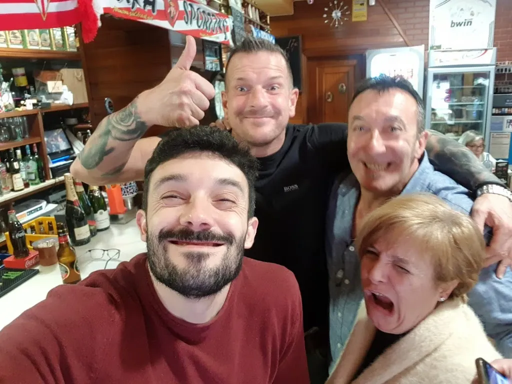 Kenneth Buchanan_Llagar de Pola_Carreño_review