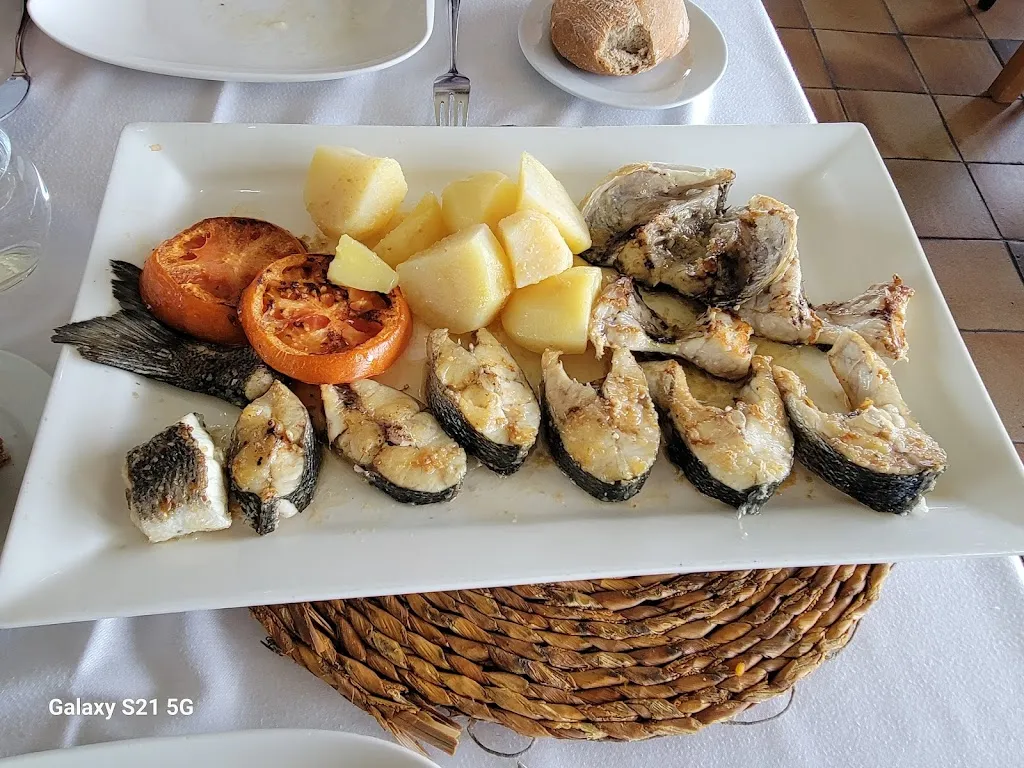 Victor Martinka_Guernica_Carreño_review