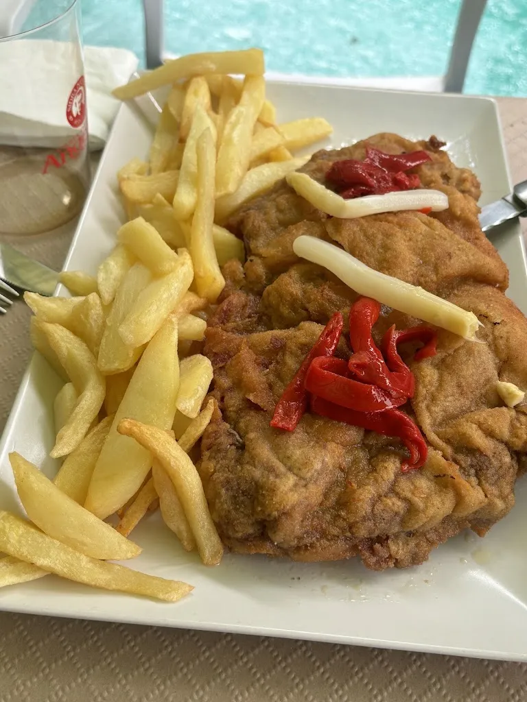 Casa Raúl Restaurante Sidrería Parrilla_Castrillón_slider_image_3