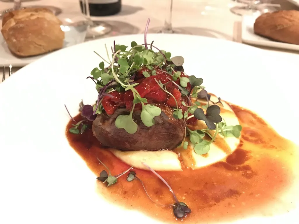 Restaurante Diego_Castrillón_slider_image_3