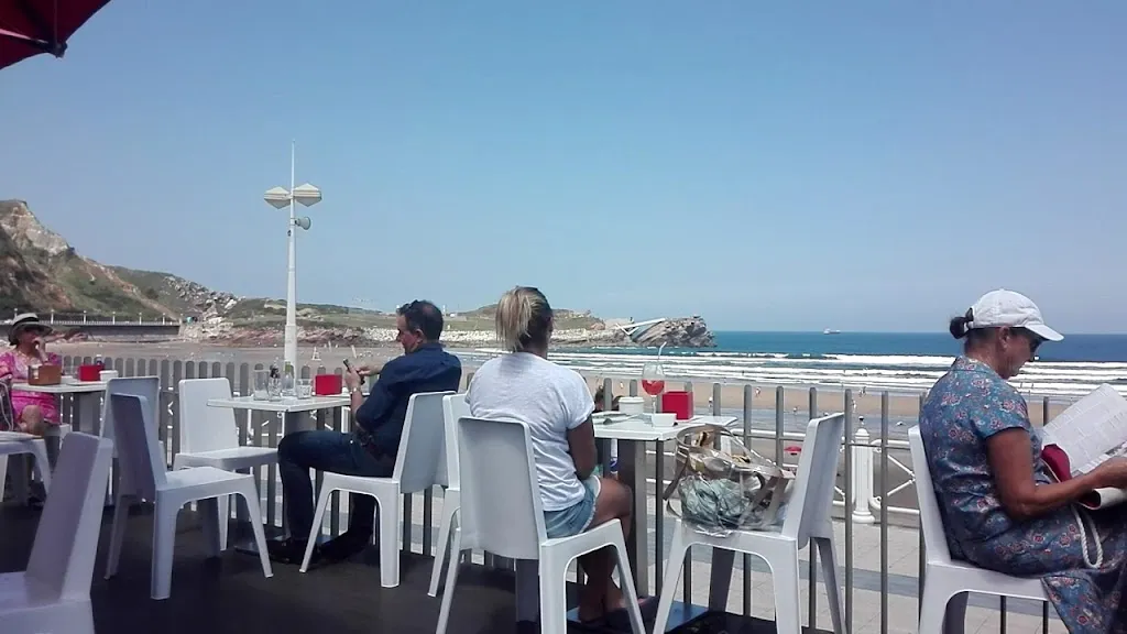 Ewan_Castrillón_slider_image_2