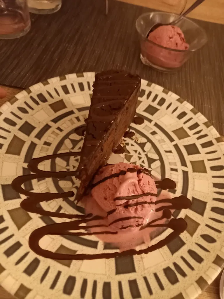 Mat Wilson_Restaurante La Reina_Castrillón_review