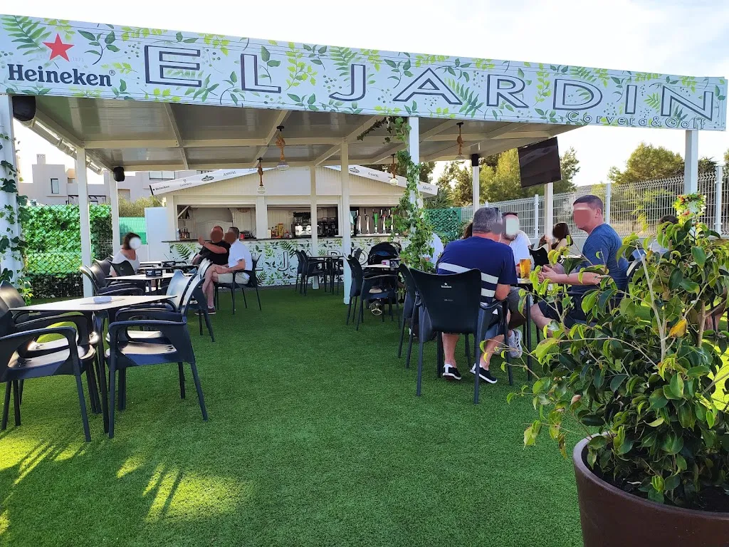 El Jardín restaurant in Corvera de Asturias