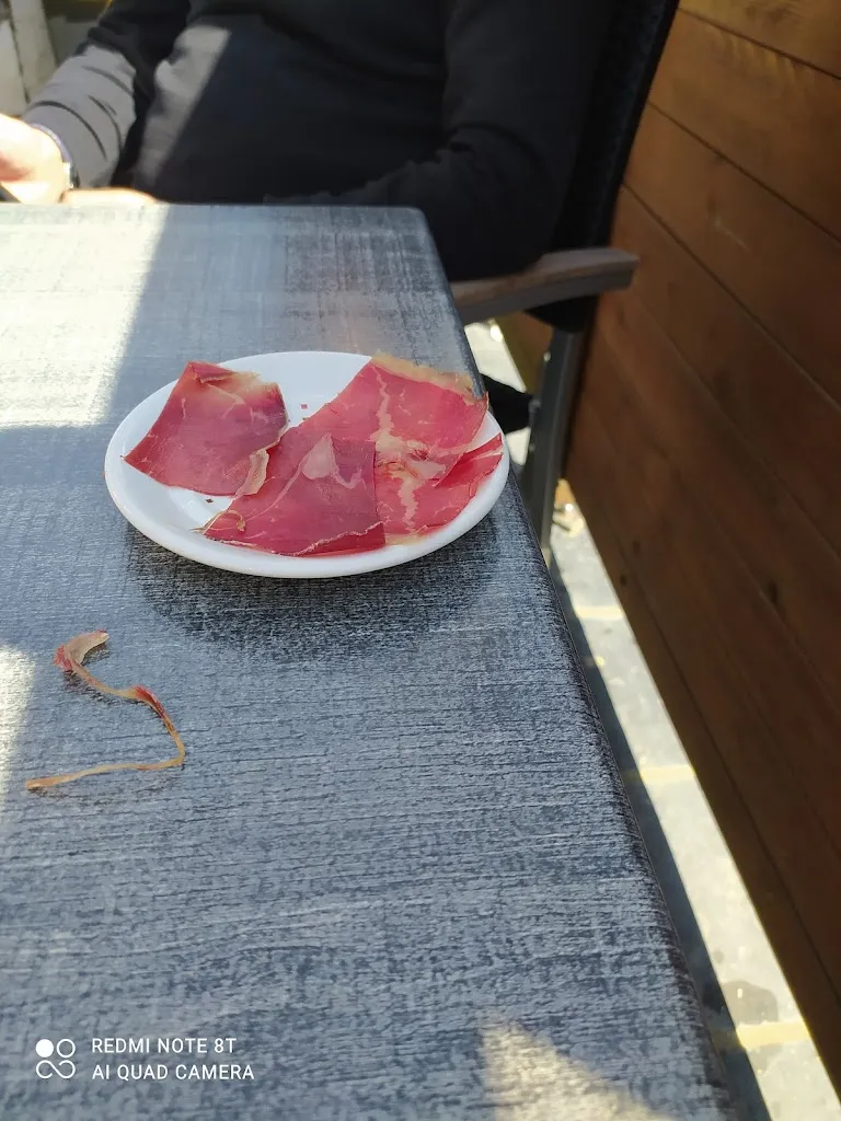 Menu_Apartamentos, bar tienda y restaurante La Artesana_Degaña_image_1