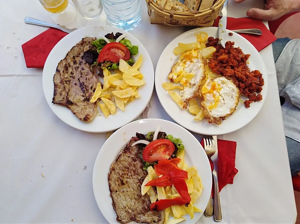 Menu_Apartamentos, bar tienda y restaurante La Artesana_Degaña_image_4