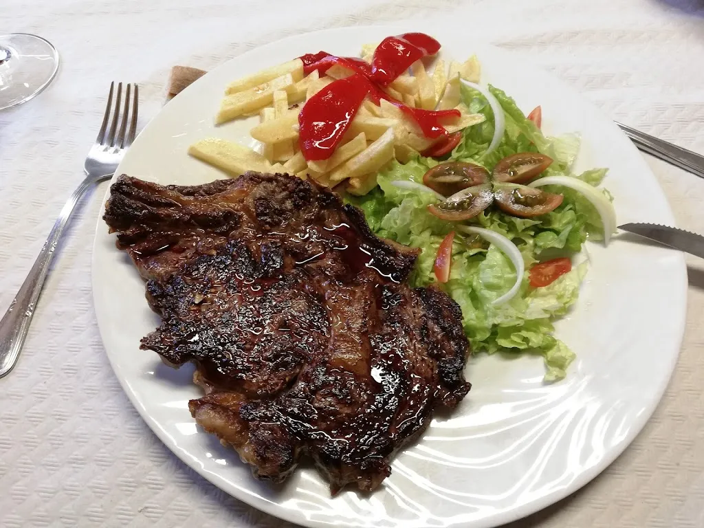 Menu_Apartamentos, bar tienda y restaurante La Artesana_Degaña_image_5