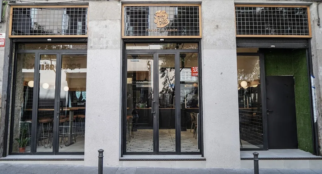 Piri Piri al Carbón_Franco El_slider_image_1