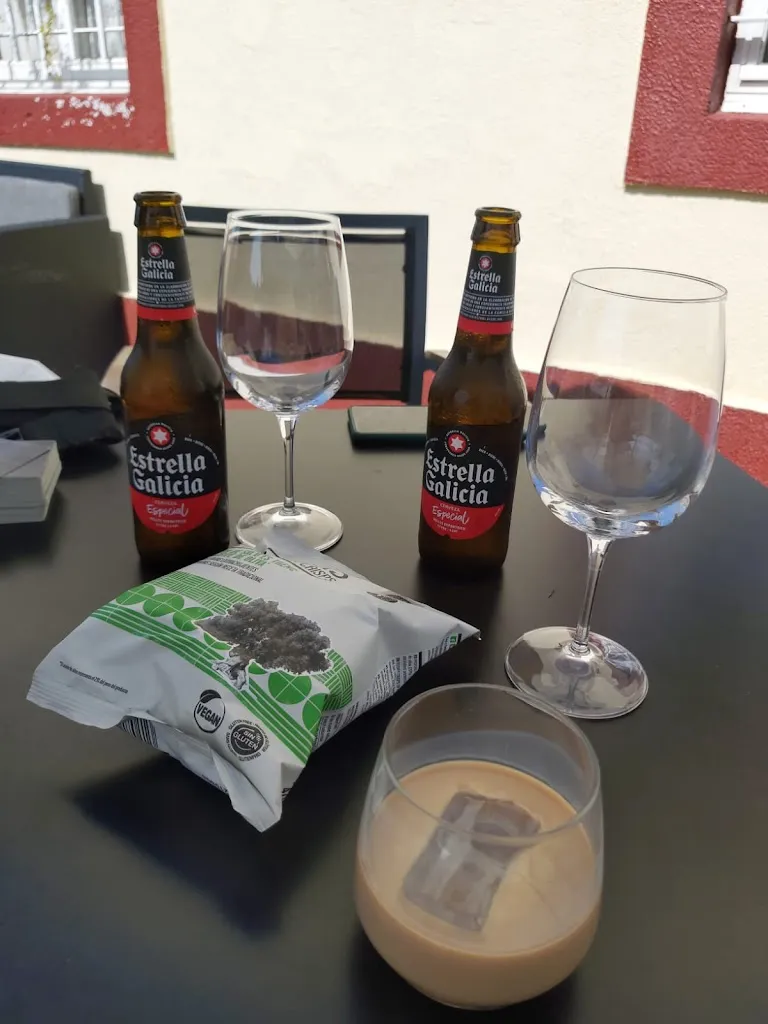 Natalia Olmedo Lara_Bar A Cantina_Curtis_review