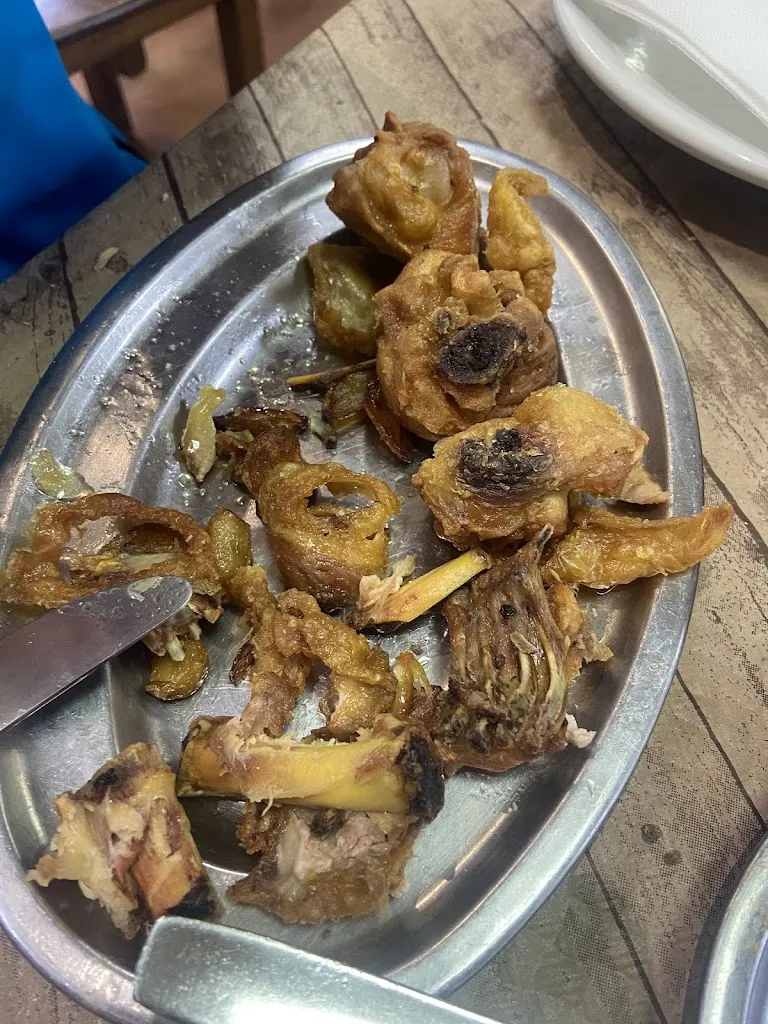 Tihi Andrew_Restaurante Sidrería Avenida_Colunga_review